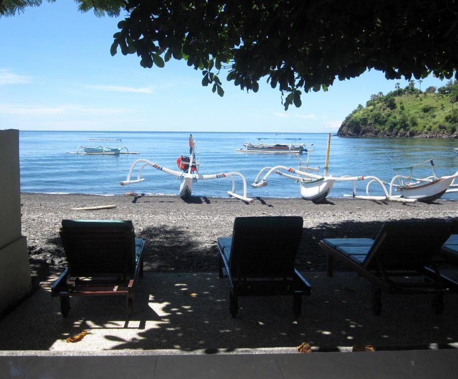 Galang Kangin Bungalows Amed  Room photo