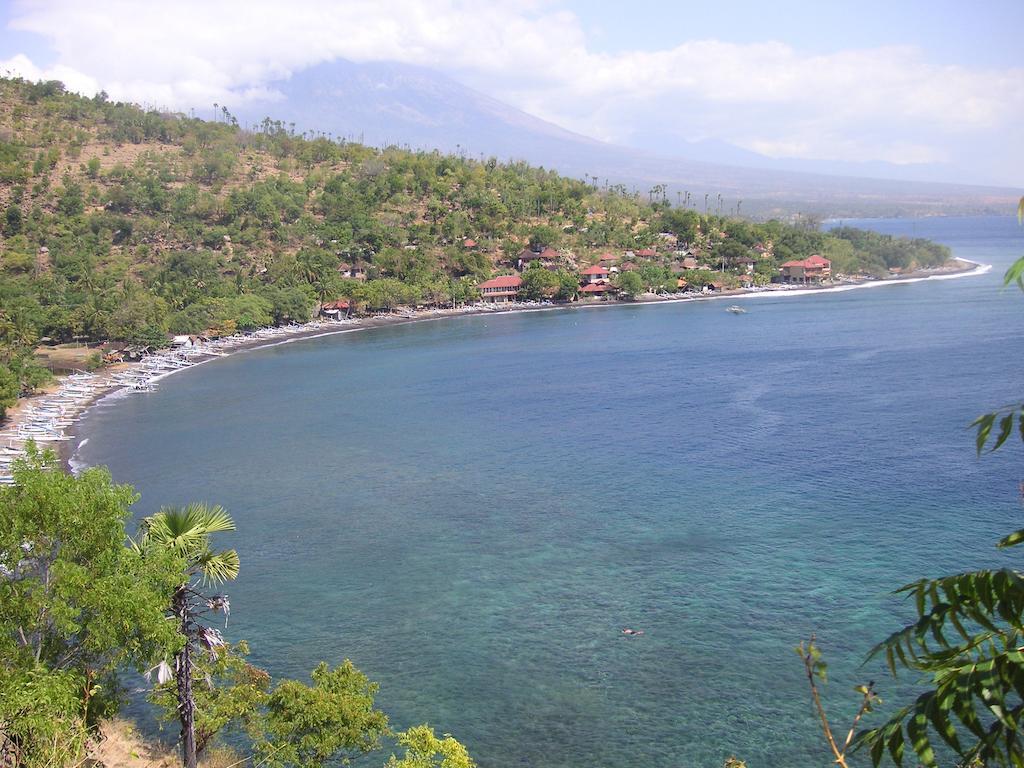 Galang Kangin Bungalows Amed  Exterior photo