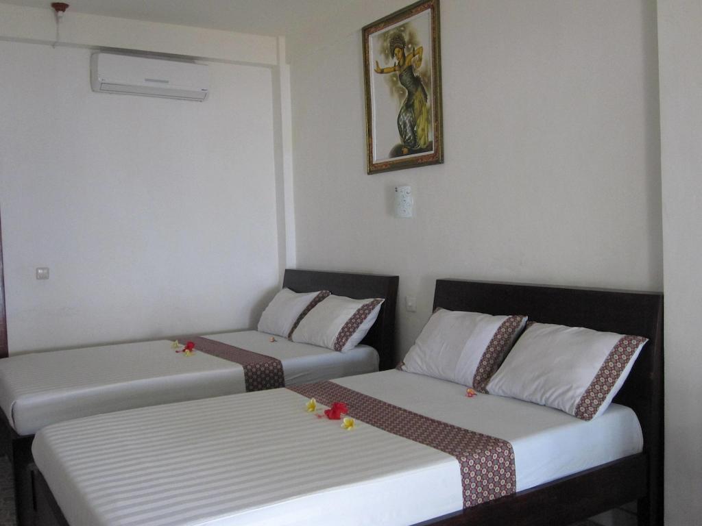 Galang Kangin Bungalows Amed  Room photo